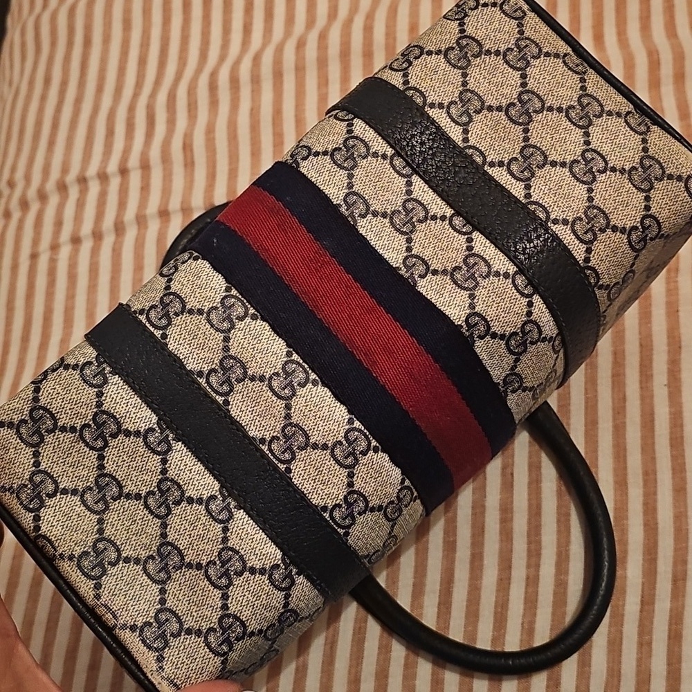 Gucci Vintage Mini Monogram Sherry Duffle - Picture 13 of 14